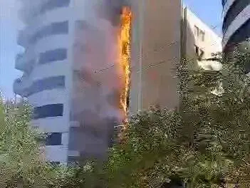 مهار آتشسوزی در برج زمرد تبریز