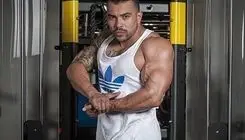 مرگ ناگهانی یک بدنساز حین تمرین