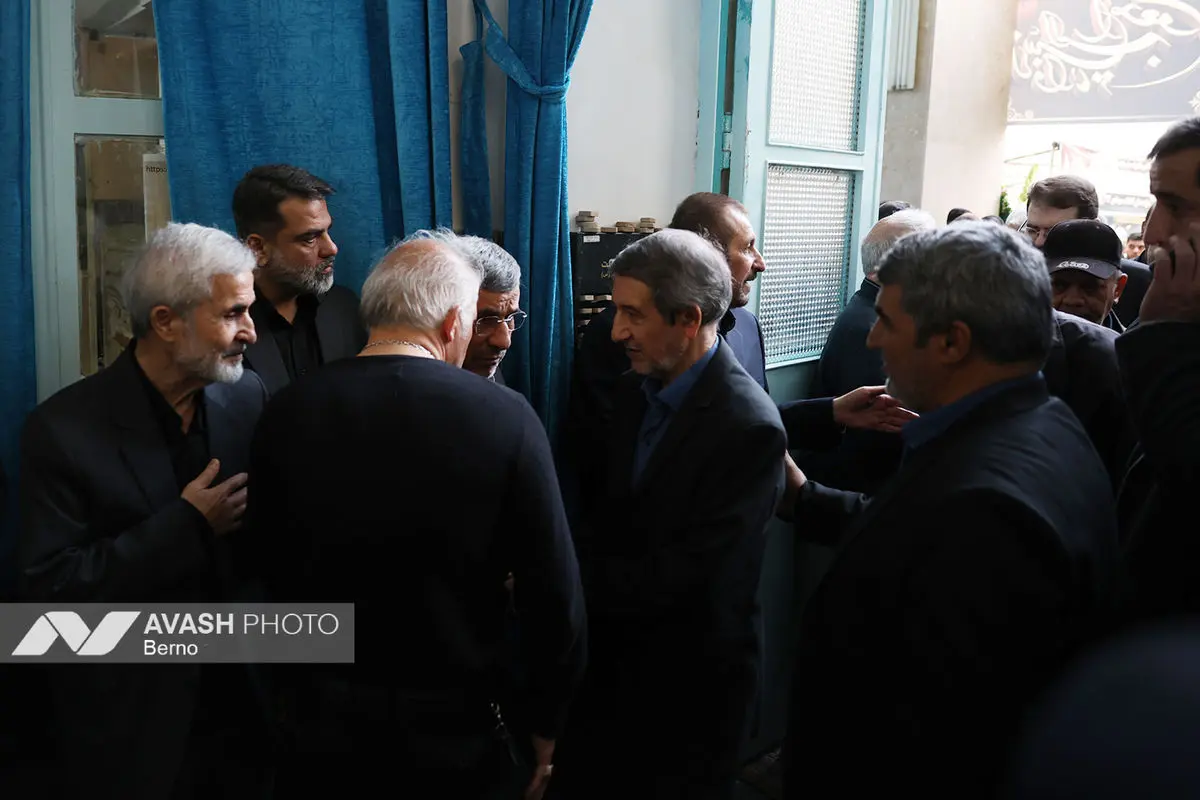 مراسم یادبود زرین احمدی‌نژاد در مسجد جامع نارمک