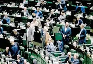 میدانی برای سیاست هیجانی 