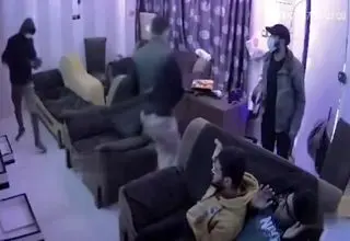 لحظه روبه‌رو شدن سارقان خشن گیم‌نت‌ها با مالباختگان در پلیس آگاهی+فیلم