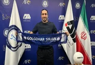 مدافع سپاهان به گل‌گهر پیوست