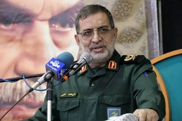 سردار نائینی: سردار سلامی فرماندهای جامع، مؤمن و آیندهنگر بود