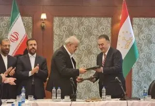 امضای ۵ سند همکاری اقتصادی بین ایران و تاجیکستان