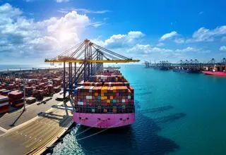مسیر ترخیص کالاها در بنادر تسهیل می‌شود 
