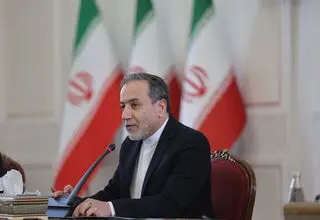 عراقچی: حاضریم در مورد برنامه هسته‌ای گفت‌وگو کنیم