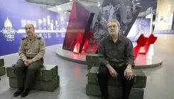 حضور لاریجانی در نمایشگاه «در لباس سربازی»
