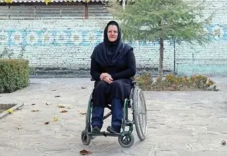 نیره عاکف دیپلم افتخار نشان مشهدالرضا گرفت