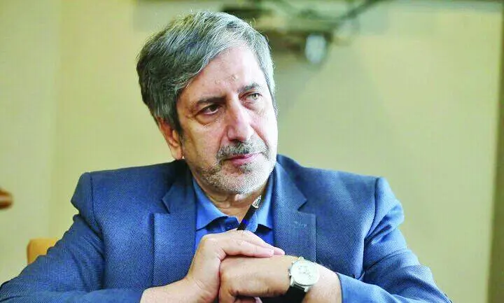 تندروها برای رانت‌خواران و کسانی‌که از ناملایمات سود می‌برند، حاشیه امن ایجاد می‌کنند