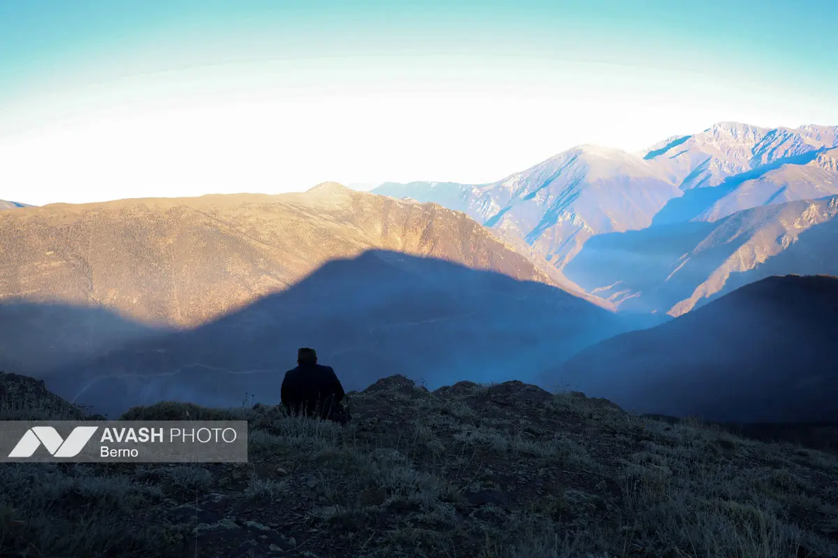 عملیات مهار آتش‌سوزی مناطق کوهستانی روستاهای دلیر و الیت