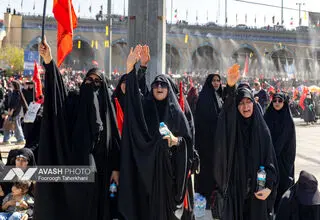 زمان وداع با پیکر رهبر شهید انقلاب تمدید شد