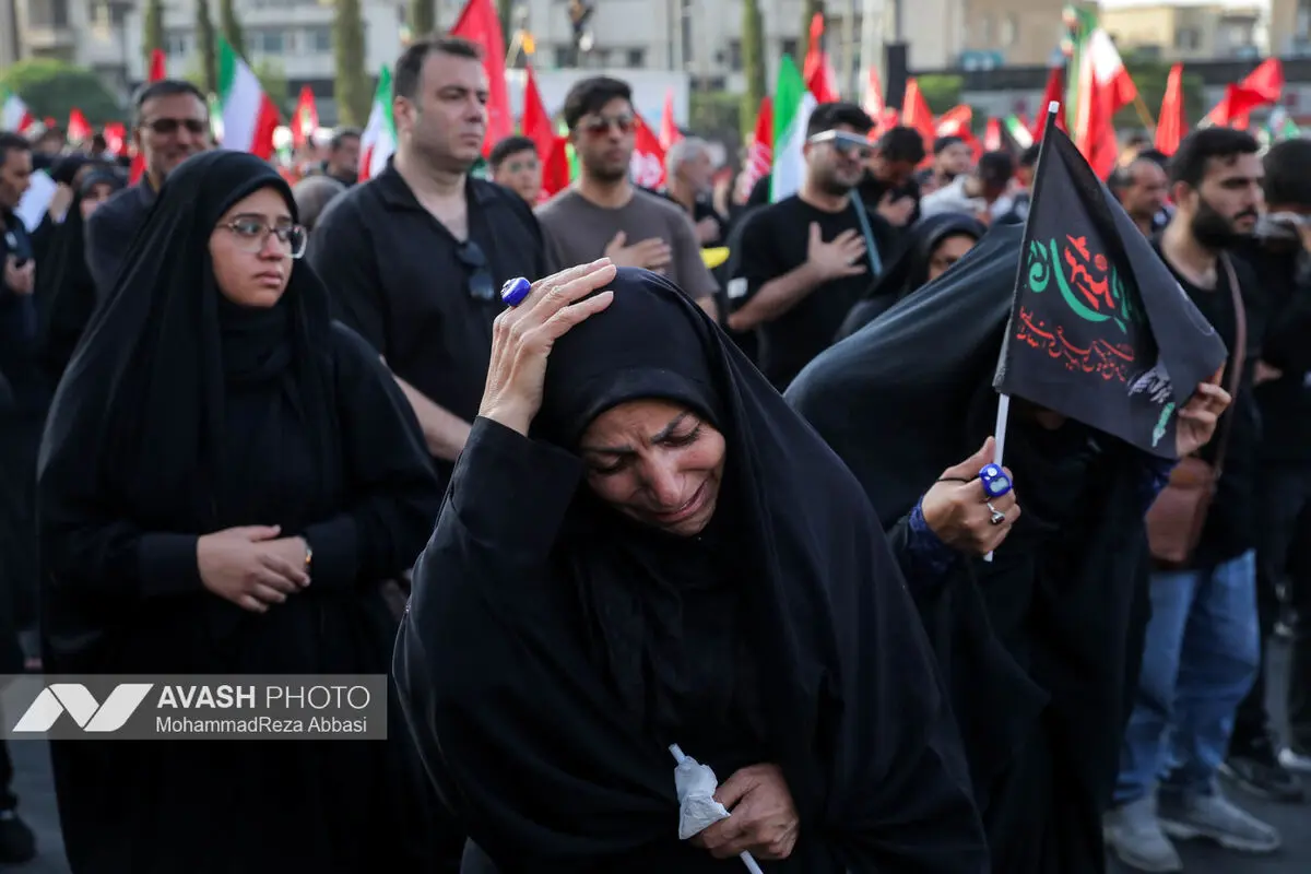 مراسم تشییع پیکر مطهر رهبر شهید انقلاب در تهران - ۲