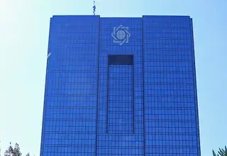 مشتریان هیچ کدام از بانک‌ها نگران سپرده‌های خود نباشند