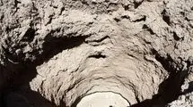 سقوط خطرناک دختر بیچاره در استخر وسط خیابان!