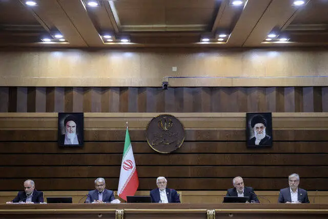 جامعه در پرداخت مالیات نباید احساس کند که مورد ظلم واقع شده است