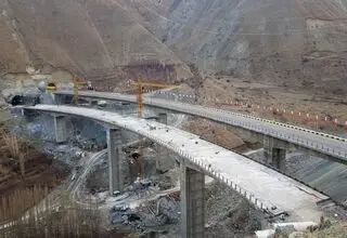 ساعت دقیق یک‌طرفه شدن جاده در روز جمعه