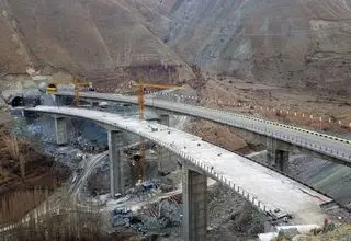 ساعت دقیق یک‌طرفه شدن جاده در روز جمعه