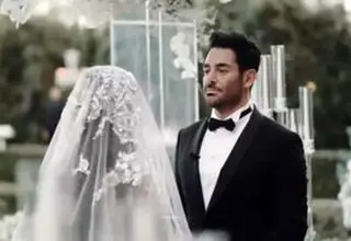 محمد رضا گلزار سلیقه همسرش رو به رخ کشید+عکس