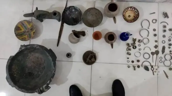 کشف ۲۷۲ قطعه اشیای تاریخی در نکا