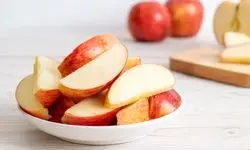 سیب را قبل خواب بخوریم یا خیر؟