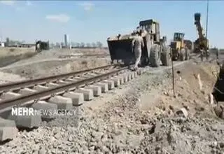 بازسازی خط آهن بهرام-ری؛ قطارها دوباره روی ریل قرار گرفتند