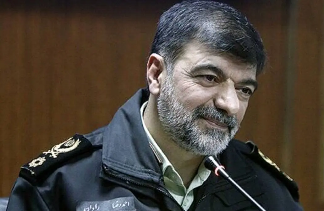 فارسی حرف زدن اوپراتور پلیس 110 عراق با سردار رادان+فیلم