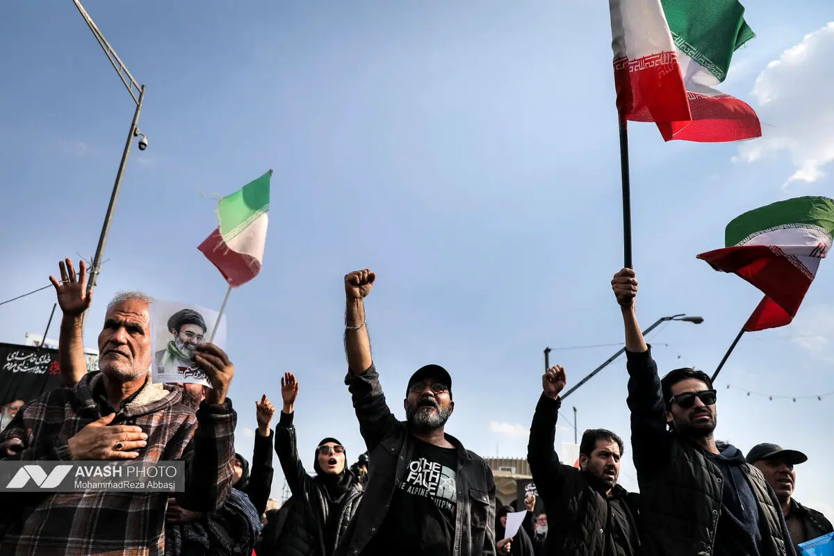 مراسم تشییع «علی لاریجانی»، «غلامرضا سلیمانی» و قهرمانان «ناو دنا»