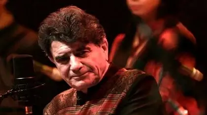 سیاوشی که از آتش گذشت و خسروی آواز شد