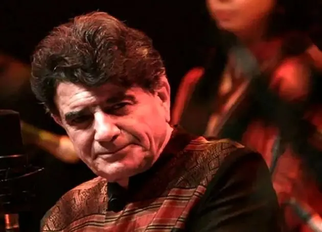 سیاوشی که از آتش گذشت و خسروی آواز شد