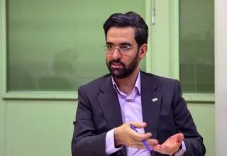 واکنش آذری جهرمی به کم کردن ساعات کار کارکنان دولت 