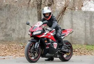 دولت مصوبه گواهینامه موتورسیکلت بانوان را ابلاغ کرد