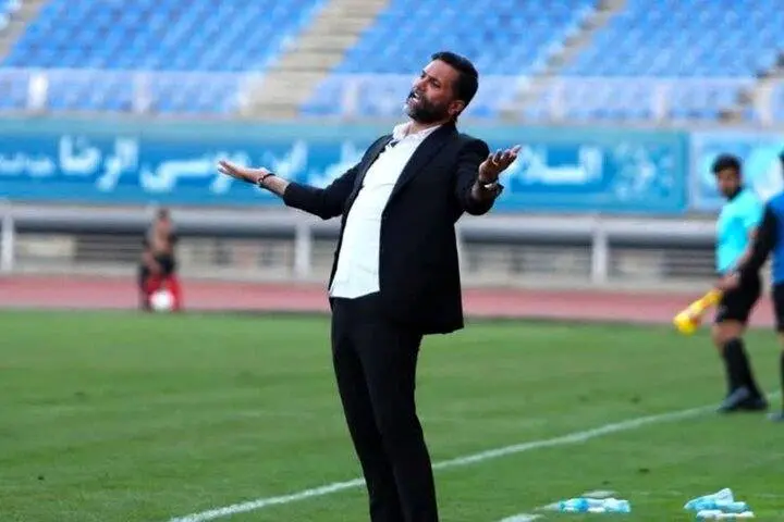 نیکبخت واحدی: استقلال شده گوشت قربانی!