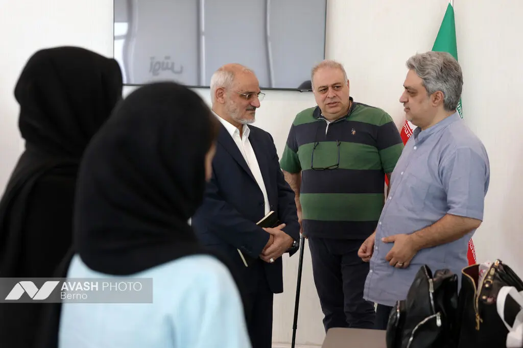 بازدید حاجی میرزایی از تحریریه آوش