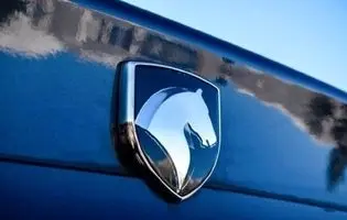 ایران‌خودرو و تناقض با خصوصی شدن