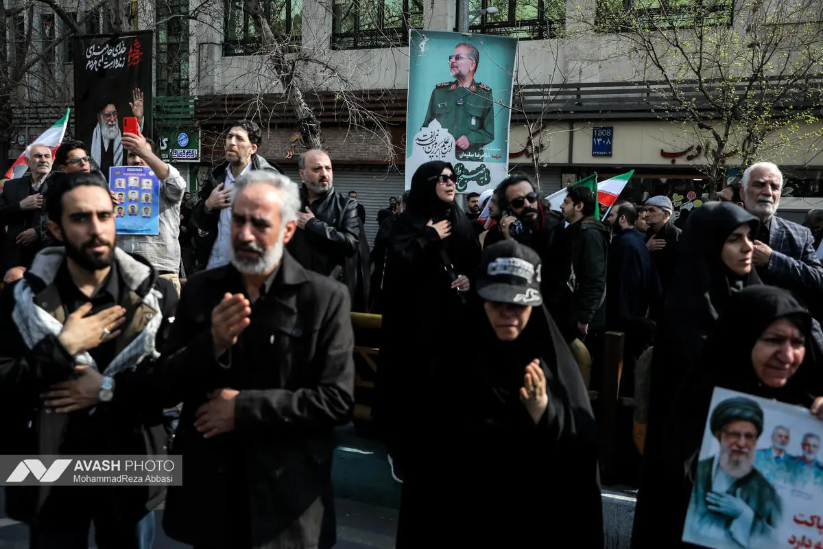 مراسم تشییع «علی لاریجانی»، «غلامرضا سلیمانی» و قهرمانان «ناو دنا»