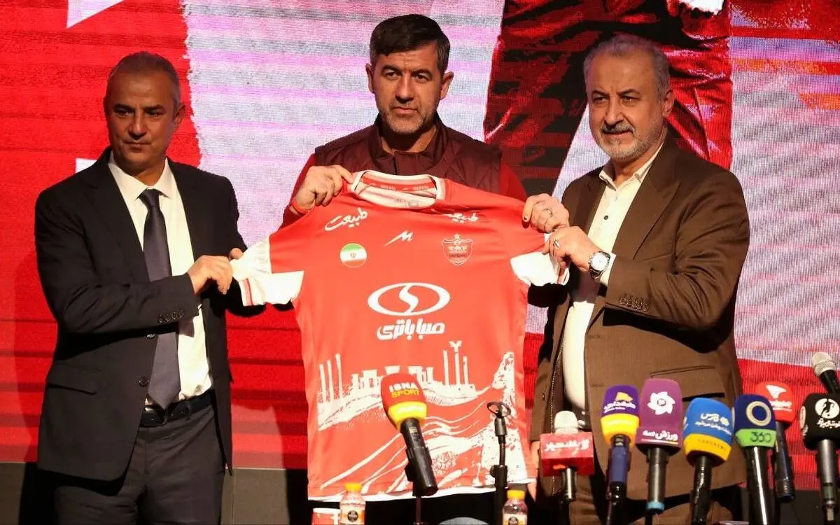 چهره محبوب پرسپولیسیها تمدید میکند؟