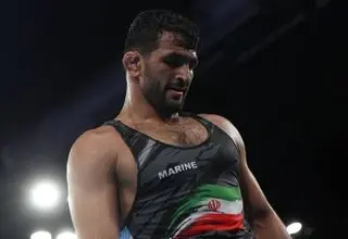 پیروزی حسن یزدانی مقابل آذرپیرا 