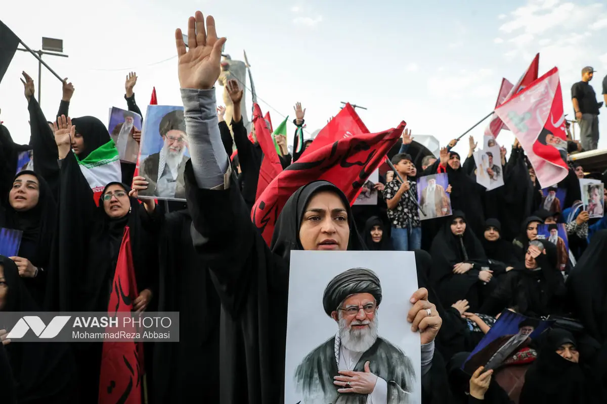 مراسم تشییع پیکر مطهر رهبر شهید انقلاب در تهران - ۱