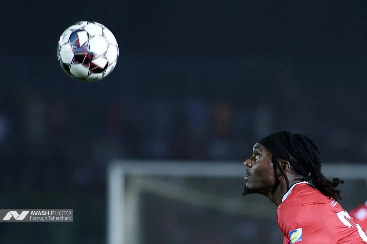 لیگ برتر فوتبال - پرسپولیس و فولاد
