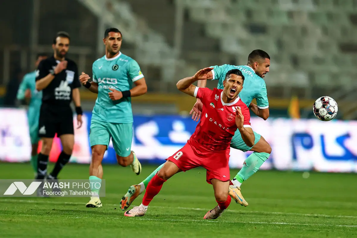 لیگ برتر فوتبال - پیکان و پرسپولیس