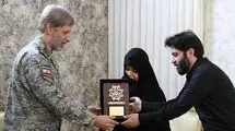 دیدار سرلشکر حاتمی با خانواده شهید سپهبد موسوی