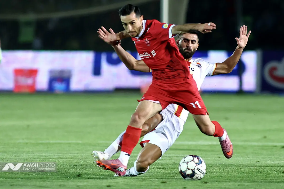 لیگ برتر فوتبال - پرسپولیس و فولاد