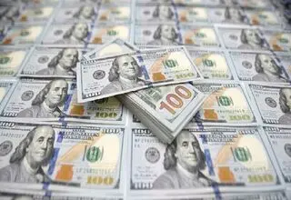 انتشار قیمت یورو و سایر ارزها؛ دلار ۱۳۶ هزار و ۷۷۰ تومان فروخته شد