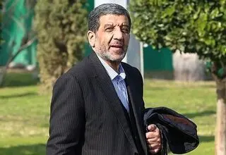 واکنش عزت‌الله ضرغامی به تحقیر رضا پهلوی 