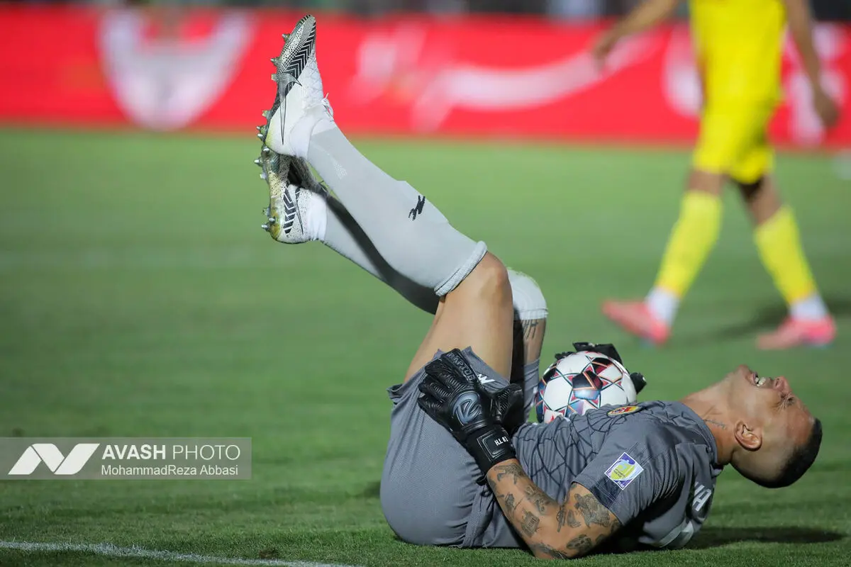 هفته دهم لیگ برتر فوتبال ایران؛ پرسپولیس - فولاد