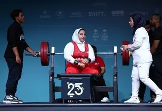 مقام پنجمی زهرا آقایی در پاراوزنه‌برداری