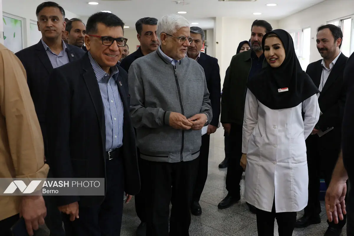 بازدید معاون اول رییس جمهور از سازمان انتقال خون