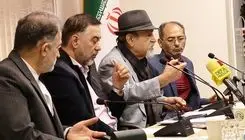 آزادی مطبوعات فقط یک شعار نیست و دست روزنامه نگار باید باز باشد