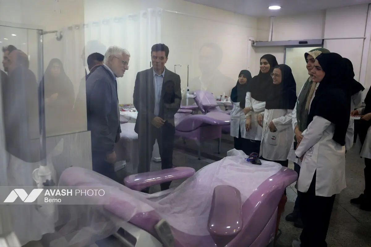 بازدید معاون اول رییس جمهور از سازمان انتقال خون