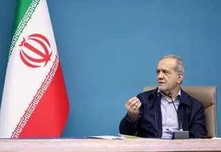 یک واحد تولیدی در قزوین توسط پزشکیان افتتاح شد